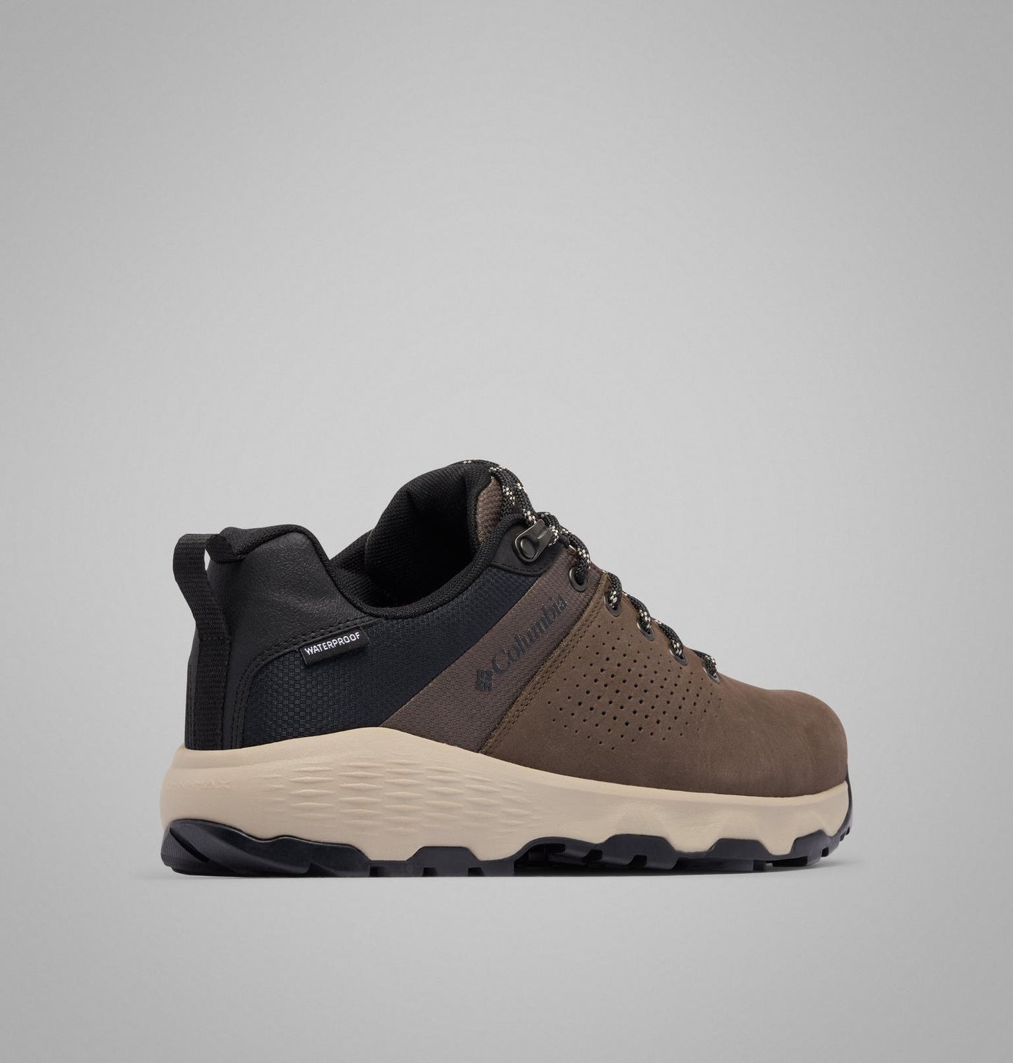Vista trasera de las zapatillas Columbia M’s Newton Nimble LTR impermeables para senderismo y outdoor color marron