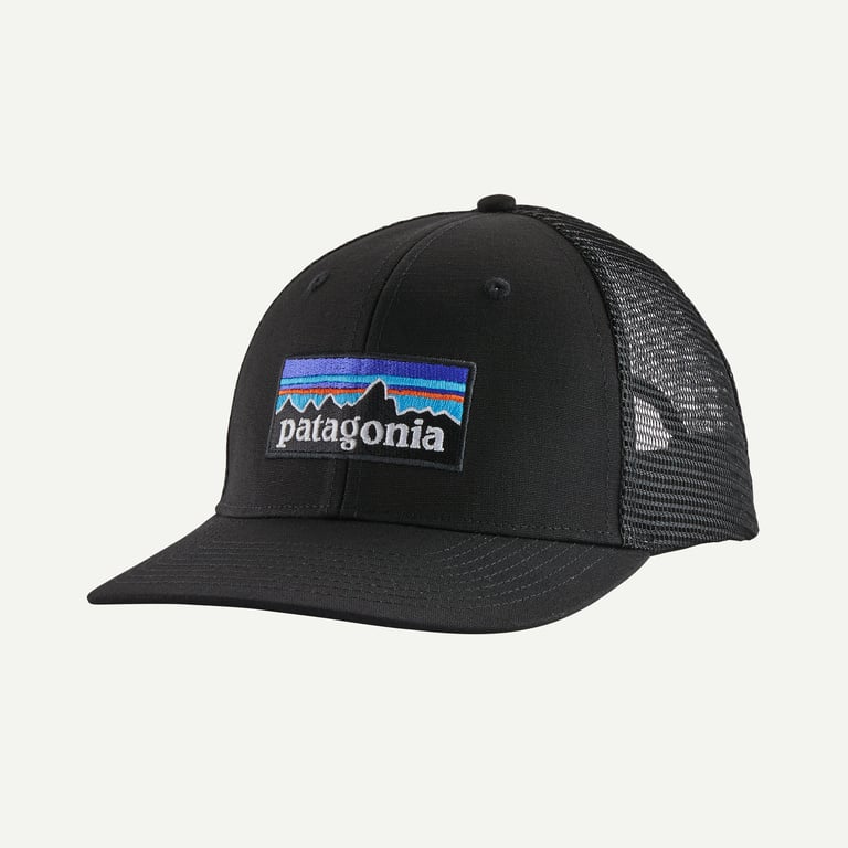 Gorra Patagonia P-6 Logo LoPro Trucker Hat para uso diario y outdoor color negro