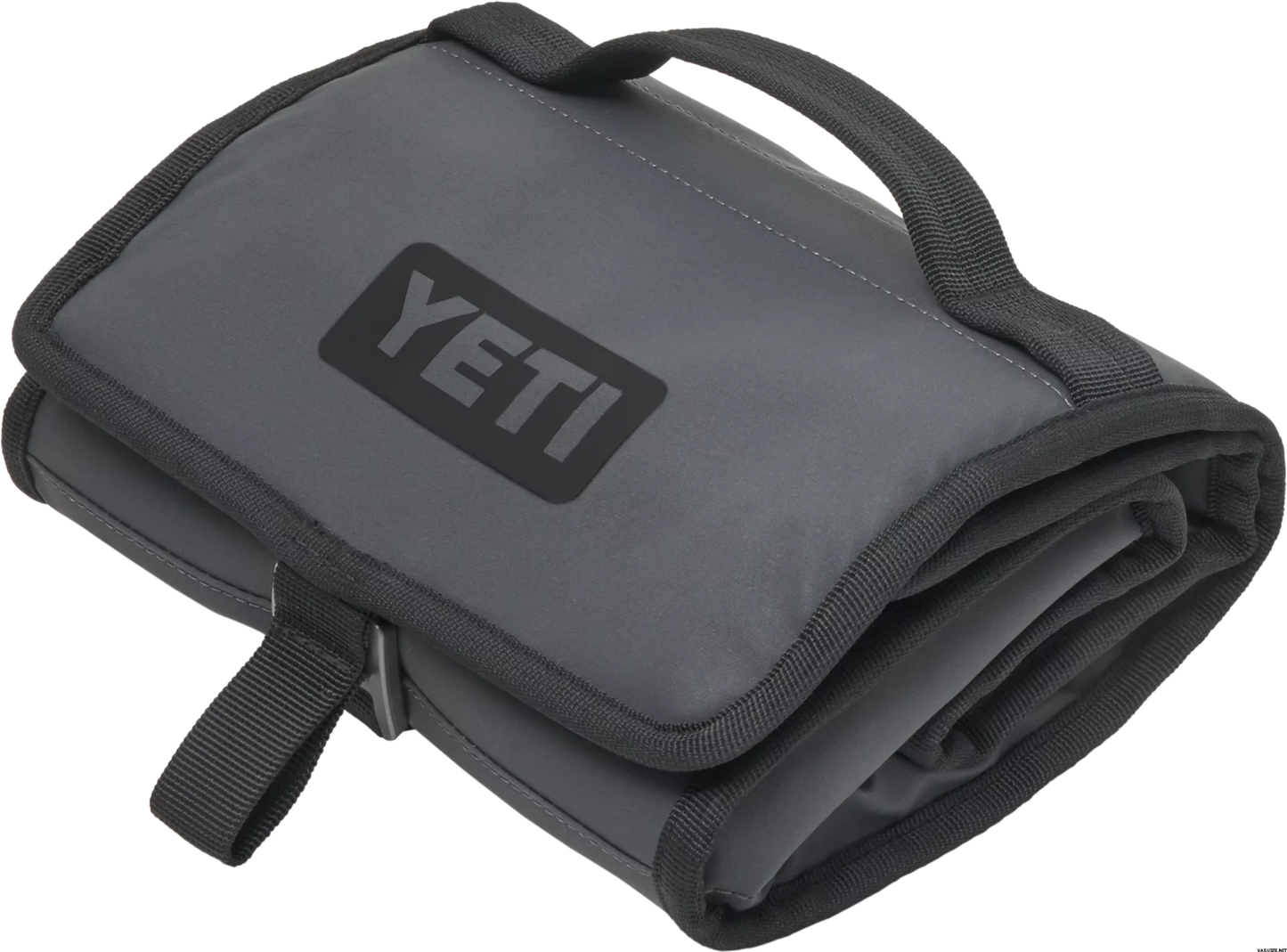 Yeti Daytrip Bag plegada mostrando su formato compacto y fácil de transportar