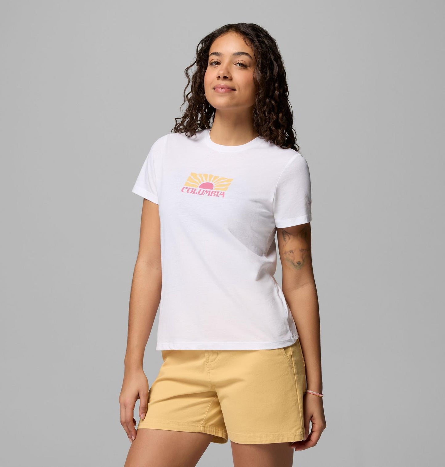 camiseta blanca Columbia Ruby Springs Graphic Fitted mujer vista frontal