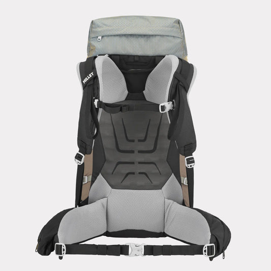 vista trasera de la mochila Millet Ubic 40L para mujer con sistema de ajuste
