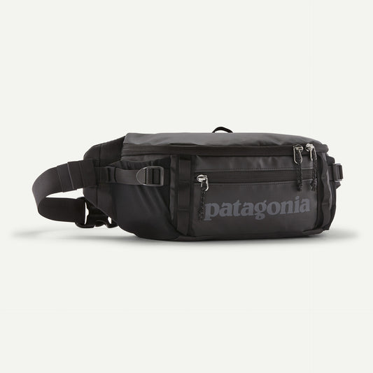 riñonera Patagonia Black Hole Waist Pack 5L color Black vista frontal