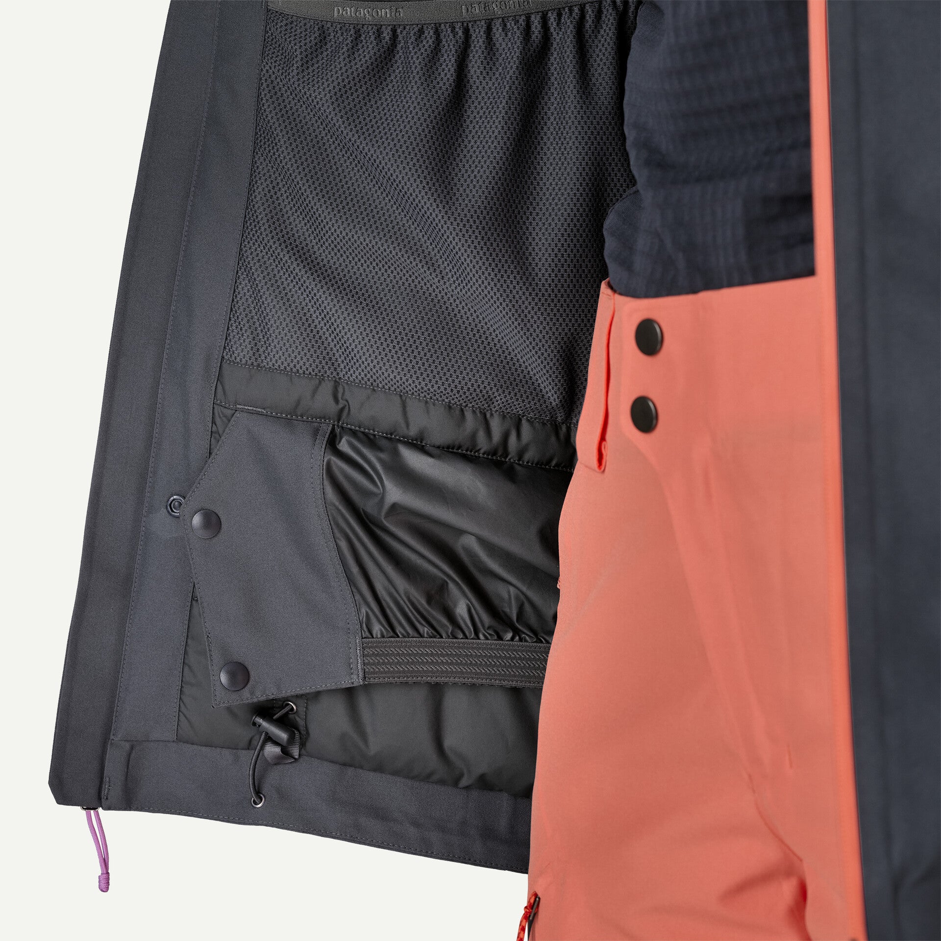 detalle del faldón antinieve interior de la chaqueta de esquí Patagonia Insulated Powder Town para mujer