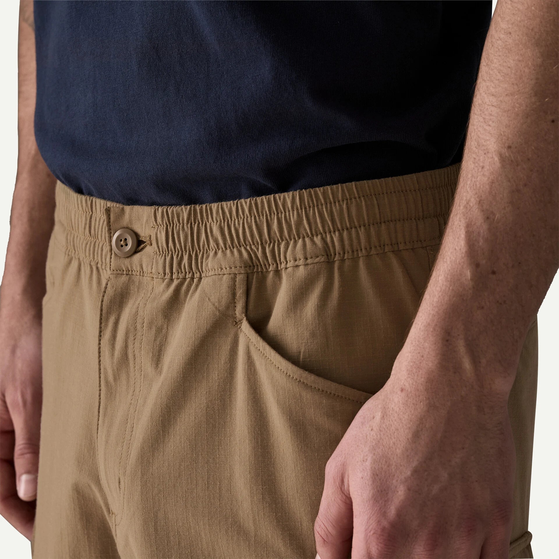 detalle del tejido del pantalón corto Patagonia Nomader Shorts hombre