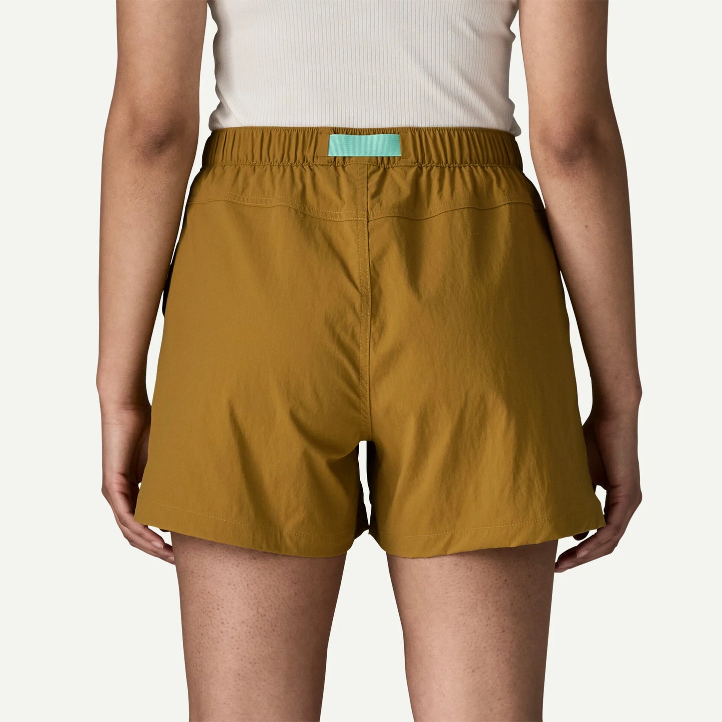 pantalón corto Patagonia Outdoor Everyday Shorts mujer vista trasera