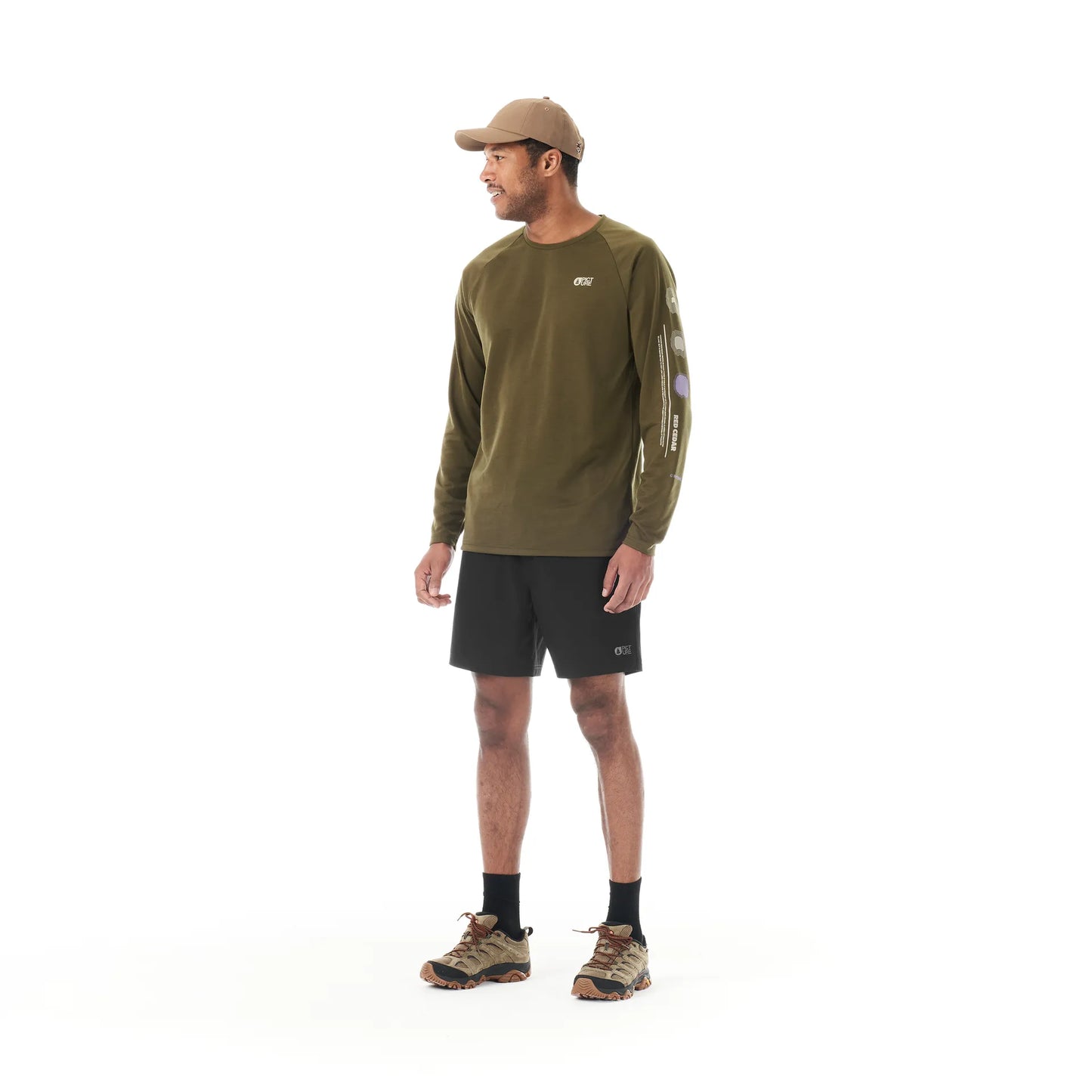 pantalón corto Picture Lenu Stretch Shorts hombre en uso durante una ruta de senderismo en verano