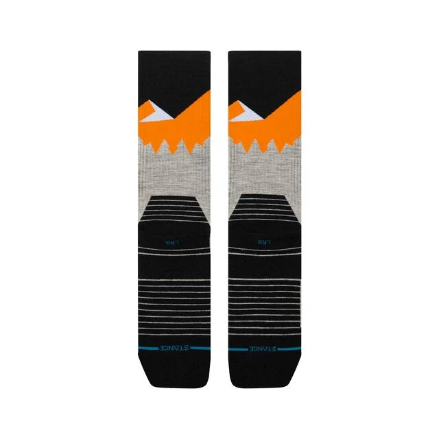 detalle del tejido y ajuste de los calcetines Stance South Face Hike Light Crew para trekking