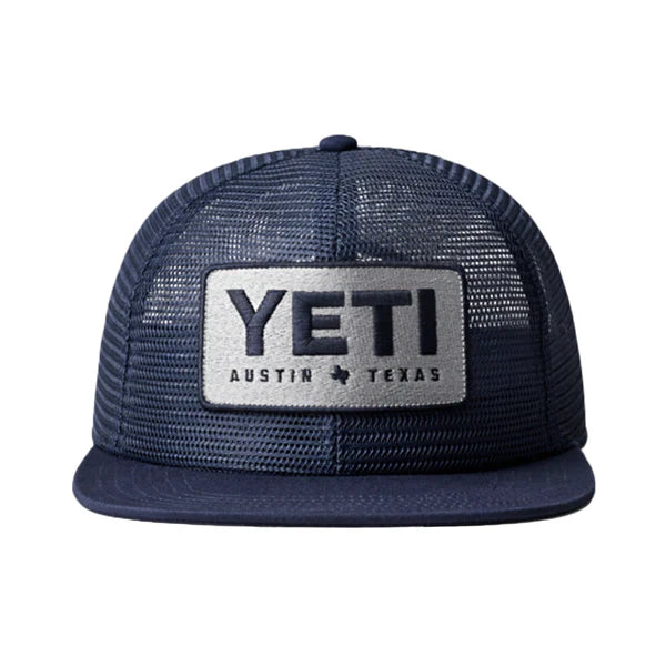 Gorra YETI Intl Austin Flat Hat vista frontal con diseño plano y estilo outdoor. navy