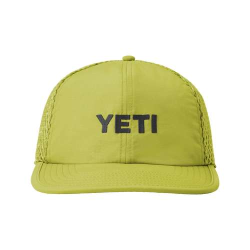Gorra YETI Intl Logo Performance Hat en color Moss vista frontal con logo internacional para uso outdoor.