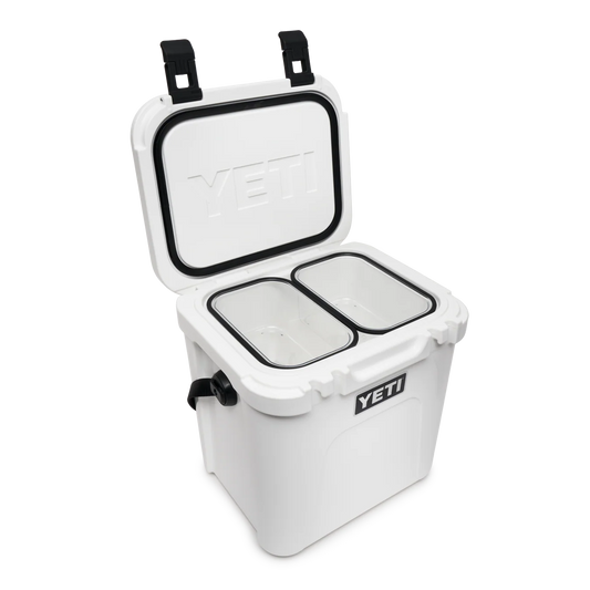 cesta YETI Roadie 24 Basket instalada en el interior de la nevera Roadie 24